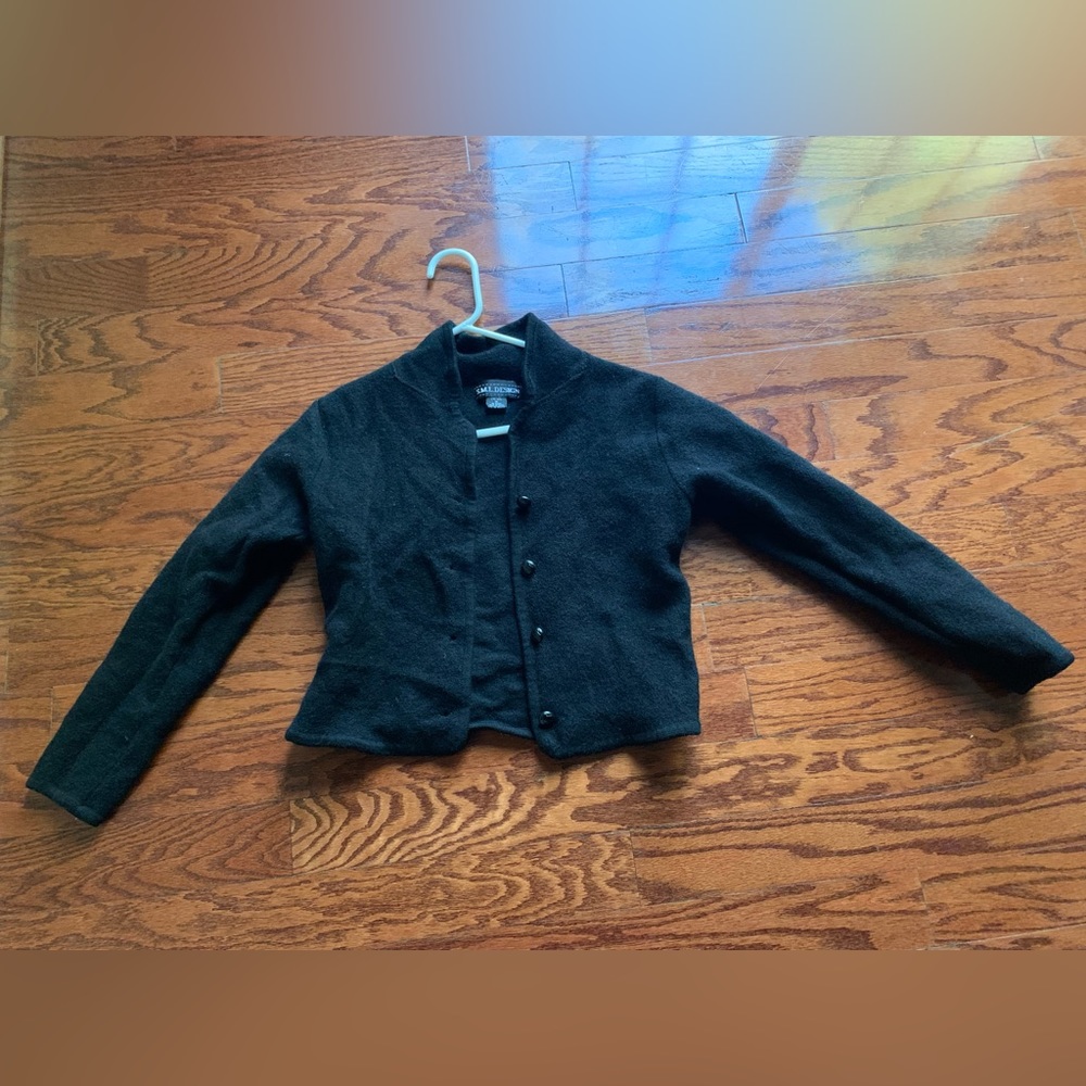 S.M.L Design Women’s Crop %100 Wool Size M